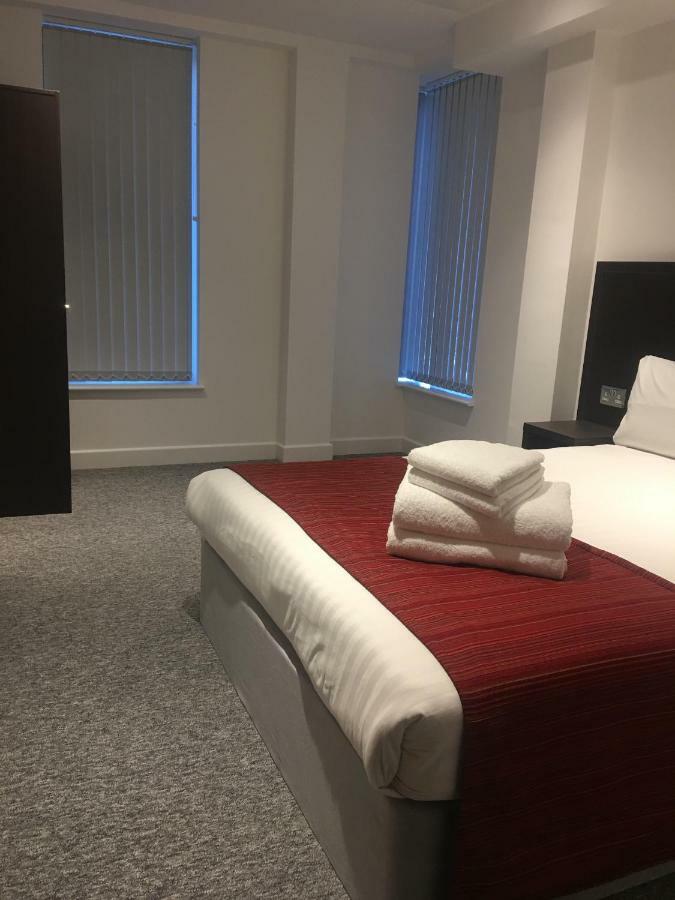 Somerville Apartments London Heathrow ヒースロー エクステリア 写真