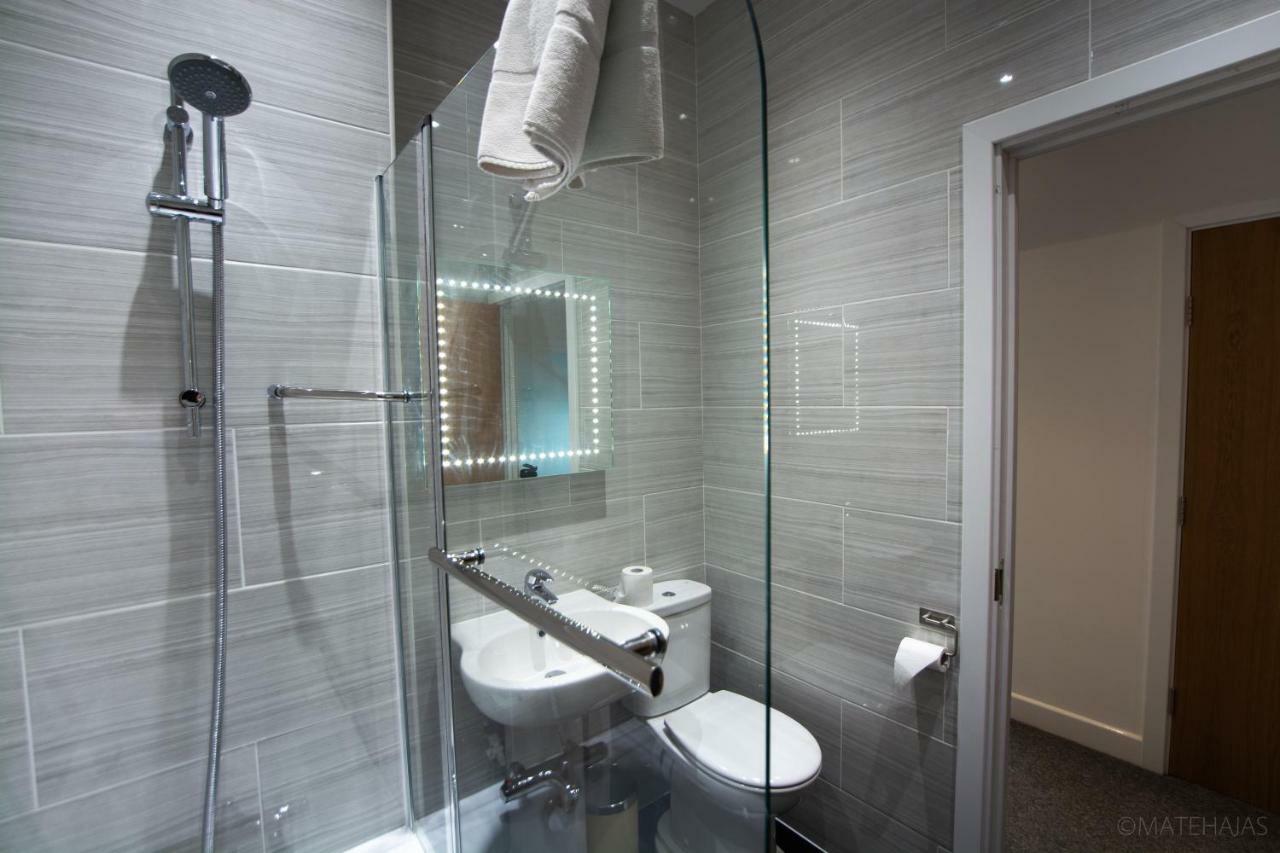 Somerville Apartments London Heathrow ヒースロー エクステリア 写真